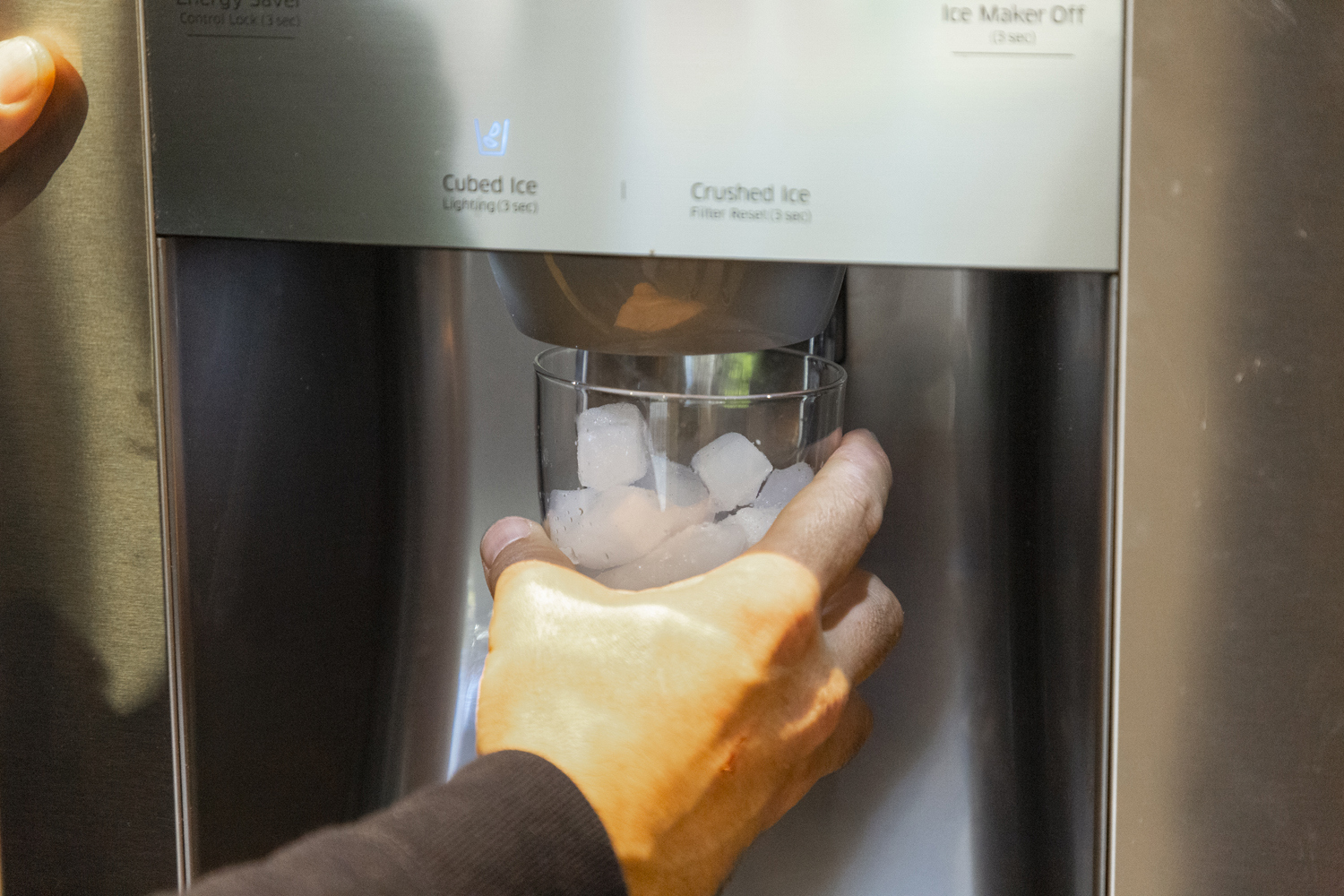 ice cubes in ice maker